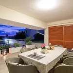 4 Bedroom Amazing In Barbat Σπίτι διακοπών