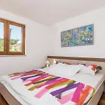 Σπίτι διακοπών 4 Bedroom Amazing In Barbat
