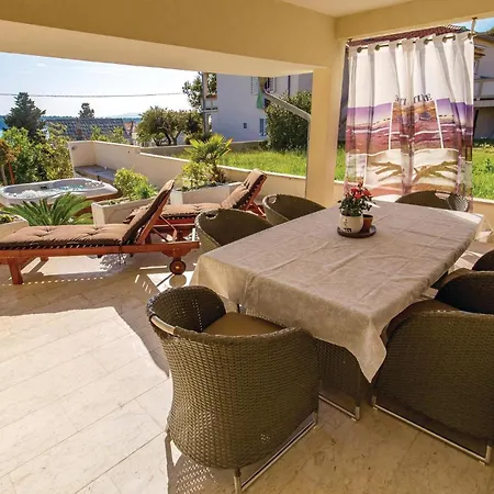 Holiday home 4 Bedroom Amazing In Barbat